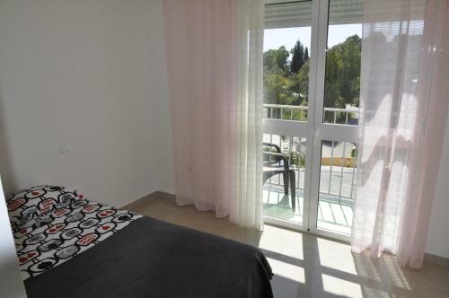 Immaculate 3-bed House In Fuengirola For 6 Pers