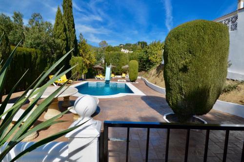 Fuengirola Villa Sleeps 10 Pool Air Con Wifi