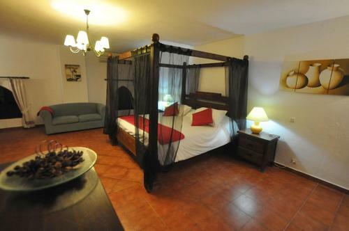 Fuengirola Villa Sleeps 10 Pool Air Con Wifi