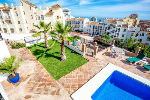 Fuengirola Apartment Sleeps 5 With Pool And Air Con