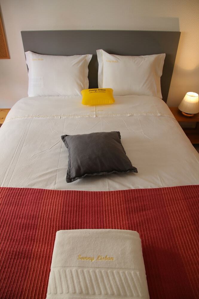 Hostal Sunny Lisbon - Guest House And Residence