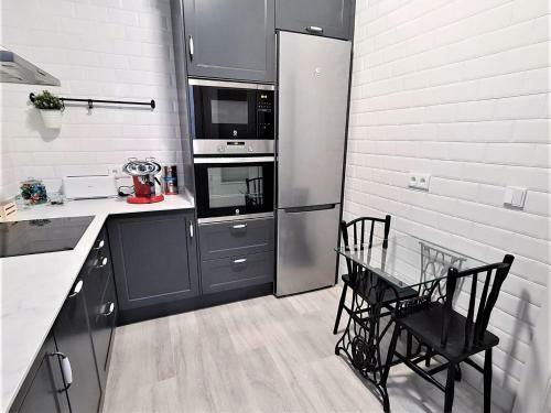 Elegant Apartment In Gij�n With Balcony