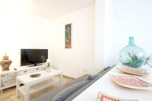Apartment With One Bedroom In Granada With Wifi