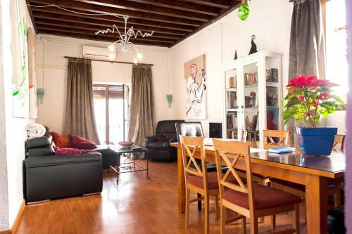 Apartment With 3 Bedrooms In Granada With Wifi