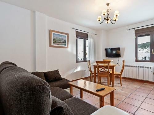 Charming Apartment In Gudar With Heating