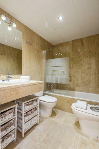 Fant�stica Casa-piscina Comunitaria Y Jard�n 8px
