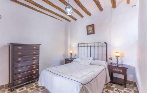 Eight-bedroom Holiday Home In Iznajar