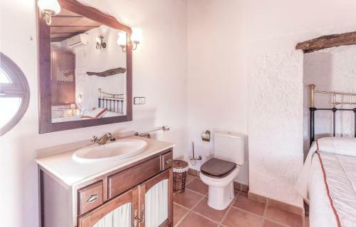 Eight-bedroom Holiday Home In Iznajar