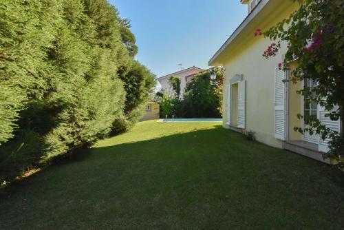 Charming House With Garden And Pool
