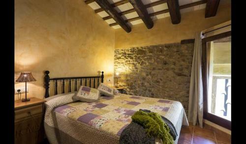 Villa In La Bisbal Sleeps 4 Includes Swimming Pool 8