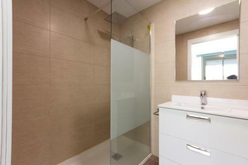 Apartamento Piscina Y En La Playa Margallo