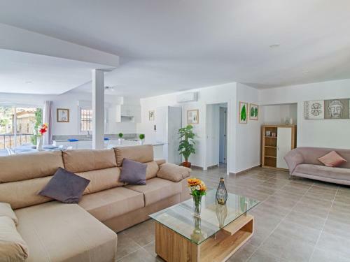 Holiday Home Tatiana - Clp294