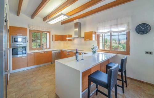 Four-bedroom Holiday Home In Ses Rotgetes de Canet