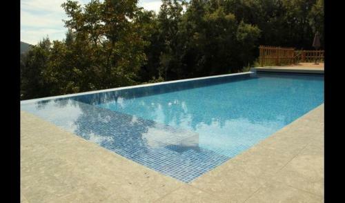 La Nou de Bergueda Villa Sleeps 4 With Pool