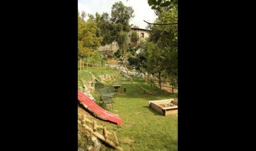 La Nou de Bergueda Villa Sleeps 4 With Pool