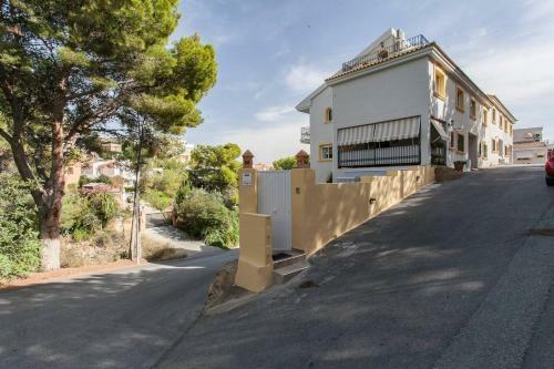 Lovely 3-bed House In La Nucia