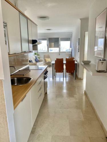 Apartment Next To Las Canteras With Free Parking