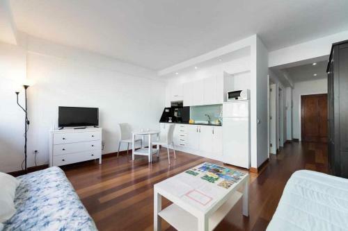 Apartamento Loft Moderno Y C�modo A Un Minuto de Las Canteras