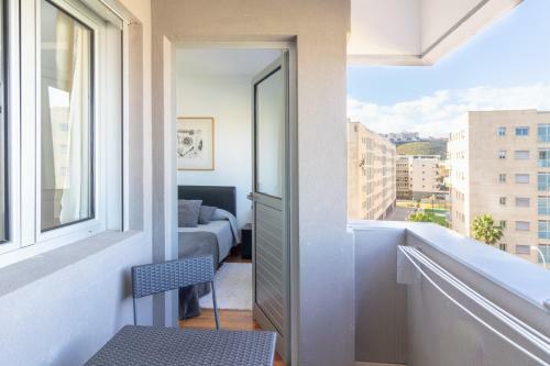 Apartamento Flatguest Ramblas Golf 6c - Parking + Pool + Gym