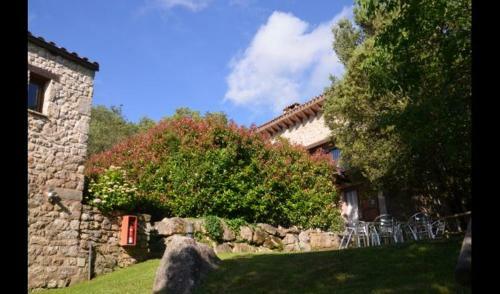 Les Planes D'hostoles Villa Sleeps 14 With Pool