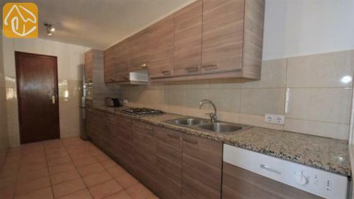 Lloret de Mar Villa Sleeps 17 Pool Wifi