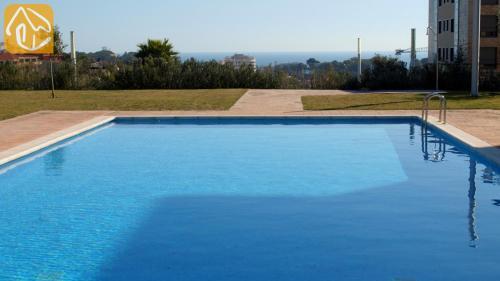 Lloret de Mar Apartment Sleeps 8 Pool Air Con Wifi