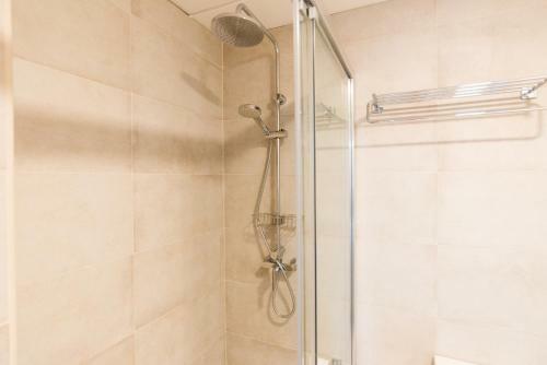 Urbe10 Premium Atarazanas 4 Bedrooms Apartment
