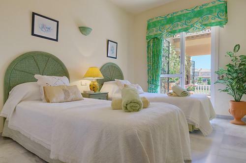 Malaga Villa Sleeps 8 Pool Air Con Wifi T801818