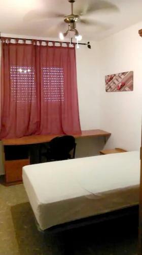 Apartment With 4 Bedrooms In Malaga With Wifi