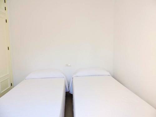 Apartment With 2 Bedrooms In Malaga With Shared Pool And Wifi
