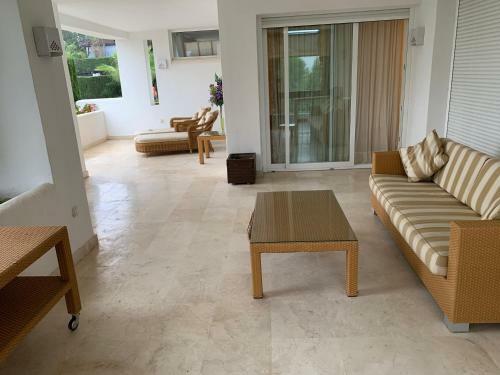 Apartamento Travel And Holidays Marbella Rio Real