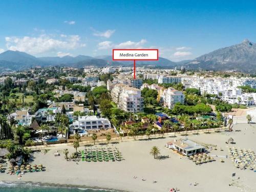 Apartamento de 2 Dormitorios En Medina Garden