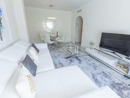 Blissful Holiday Home In Marbella With Terrace