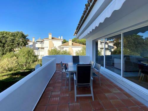 Luxury Apartm Brand Newswimming Poolgolf Beach