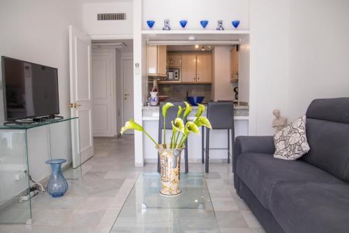 Apartment In Central Marbella 300m To The Beach!
