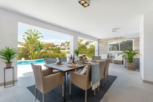 Luxury Heated Pool Villa Jacuzzi Cinema Bbq Sunset