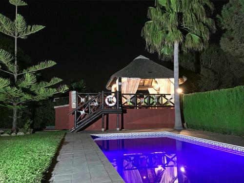 Villa Nabrisa Marbella, 5 Bedroom, Private Pool, Garden, Bbq