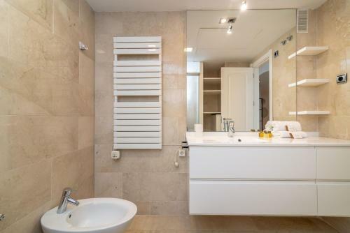 Comfy And Stylish Puerto Banus Apartment
