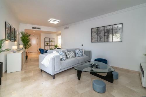 Comfy And Stylish Puerto Banus Apartment
