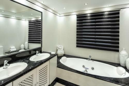 Apartamento Cubo's Luxury Beach Front Duplex Puerto Ban�s