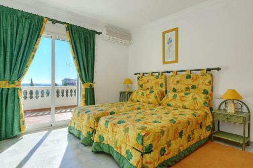 Mijas Villa Sleeps 8 Pool Air Con Wifi