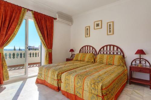 Mijas Villa Sleeps 8 Pool Air Con Wifi