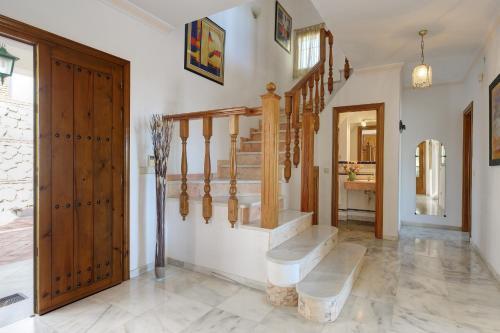 Mijas Villa Sleeps 8 Pool Air Con Wifi