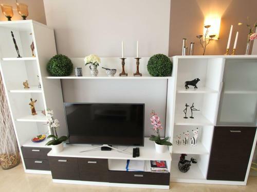 Blissful Holiday Home In Mijas With Balcony