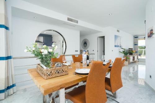 Moraira Apartment Sleeps 4 Air Con Wifi