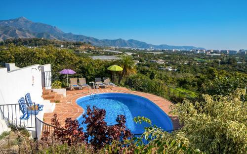 Nerja Villa Sleeps 8 With Pool Air Con And Wifi