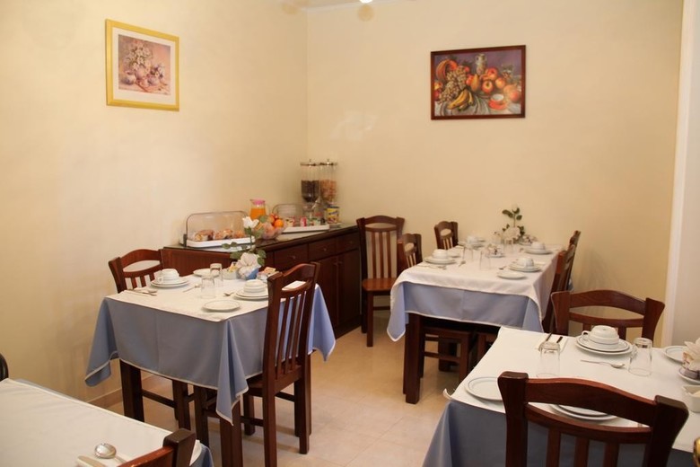 Hostal Residencial Fonseca Cardoso