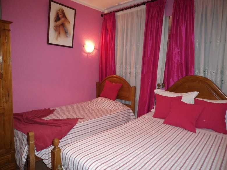 Hostal Residencial Costa Verde