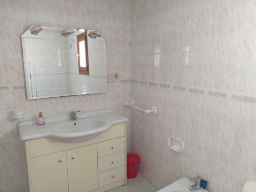 Casa A 85 Metros Playa 158 M2 4 Dorm Wifi
