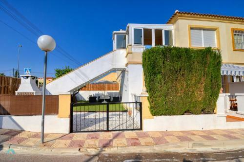Apartamento 2 Bedroom Full Refurbished Beach Pool Detached Orihuela Costa